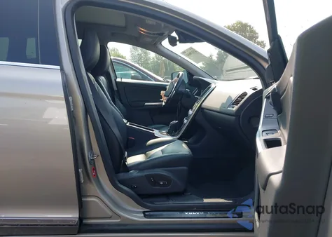 2015 Volvo Xc60 T5/T5 Premier from USA, damaged, VIN YV4612RK1F2710574